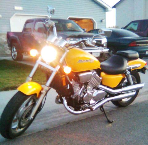 1996 Honda VF700S photo