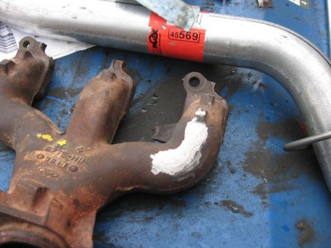 1981 Ford Bronco - The EFI manifolds needed a little grinding to fit with the Offenhauser intake. It wasn't a lot, but it was enough to keep the intake about…