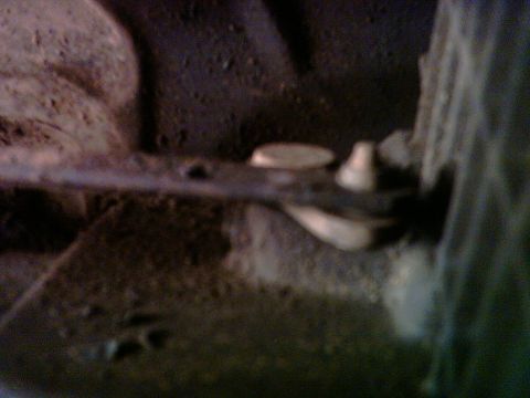 1986 Ford F-150 - Close-up view of a transfer case, with the Supermotors logo visible in the lower right corner.