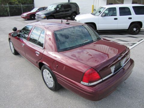 2007 Ford Crown Victoria photo