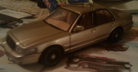2000 Mercury Grand Marquis - This is a toy model of a 2000 Mercury Grand Marquis.