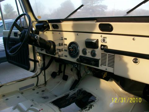 1986 Jeep Wagoneer - Interior view of a 1986 Jeep CJ, highlighting the dashboard and steering column.