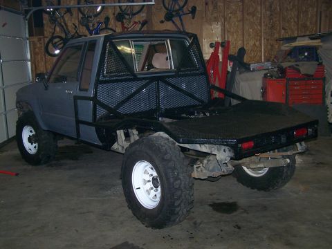 1988 Suzuki Samurai - This modified pickup truck does not appear to be a 1988 Suzuki Samurai.