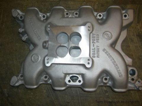 1972 Ford Ranchero - This Offenhauser intake manifold is a vehicle part, not a 1972 Ford Ranchero.