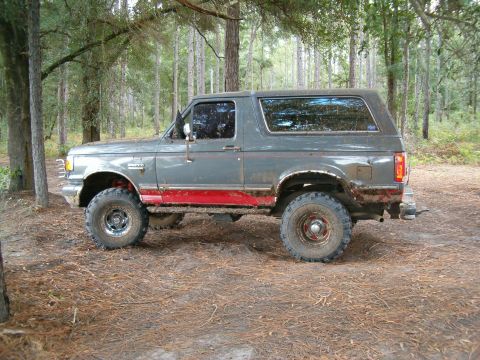 1991 Ford Bronco - Bronco before the flatbed was needed.