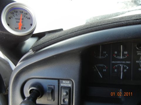 1996 Ford Bronco - Charging perfectly at 14.4 volts!!!