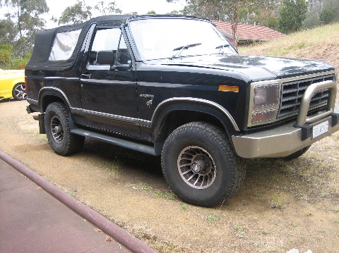 1995 Ford Bronco photo