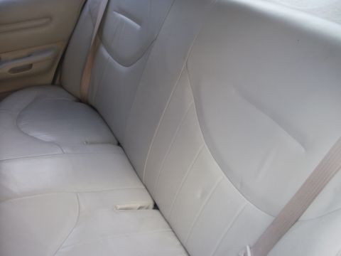 2002 Ford Crown Victoria photo