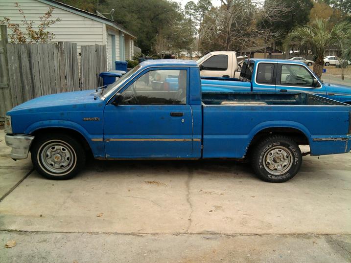 1987 Mazda B2200