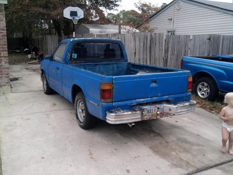1987 Mazda B2200 photo