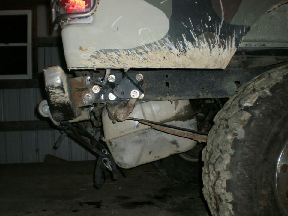 1995 Ford Bronco rear axle and fuel tank with custom bracketry