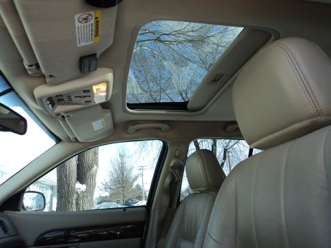 2004 Mercury Grand Marquis - How many Grand Marquis do you see with a sunroof?