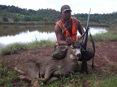 1991 Ford Bronco - An extremely rare 9 point Kauai Blacktail buck taken by Richies friend to be IDd later.