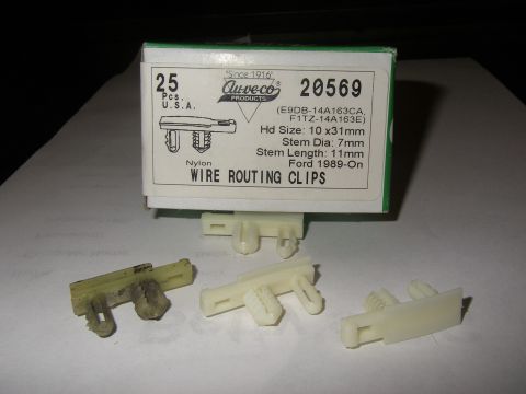 1990 Ford Bronco - An Au-Ve-Co Products box labeled '20569 Nylon Wire Routing Clips, 25 Pcs' with Ford part numbers E9DB-14A163CA / F1TZ-14A163E and 'Ford 198…