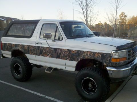 1995 Ford Bronco photo