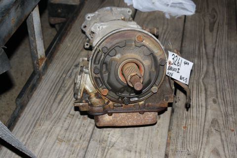 1984 Ford Bronco II - Transfer case from a Bronco II 4x4, part number 3261.