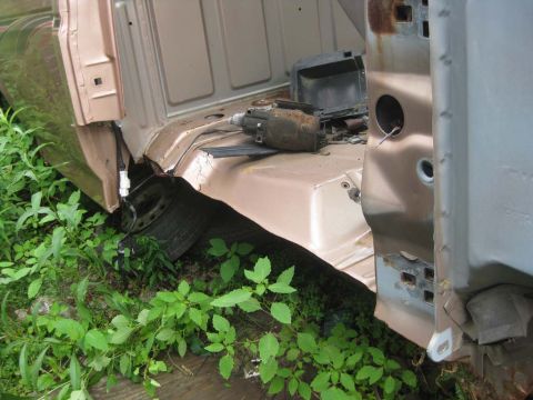 1983 Ford Bronco - Another shot of the rocker panel donor