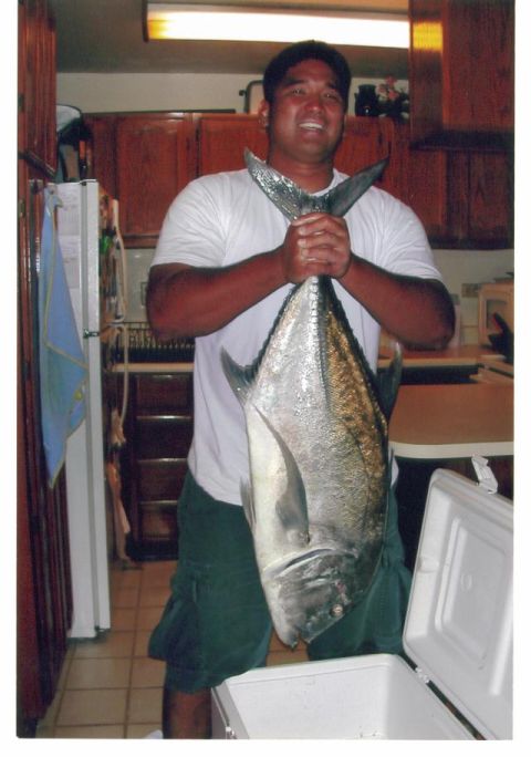 1991 Ford Bronco - Ryan Tambalo and his 27lb Ulua.