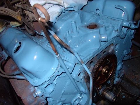 1982 Chrysler New Yorker - Cleaned off all the scunge and painted what I could reach with 70s Chrysler engine blue.