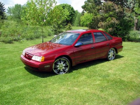 1994 Ford Taurus photo