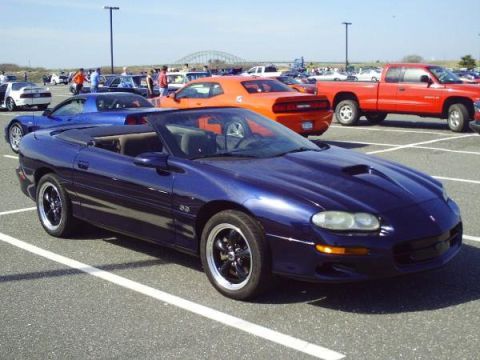 2001 Chevrolet Camaro photo