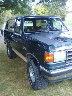 1991 Ford Bronco photo