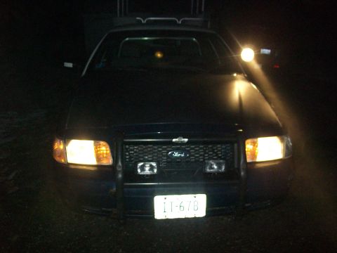 2003 Ford Crown Victoria photo