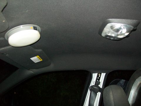 2003 Ford Crown Victoria photo