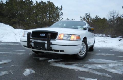 1999 Ford Crown Victoria photo