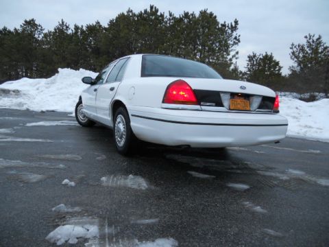 1999 Ford Crown Victoria photo