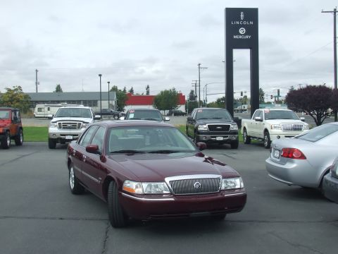 2005 Mercury Grand Marquis photo