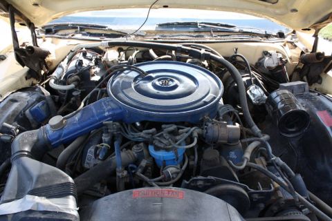 1978 Mercury Colony Park - Engine bay details showing the V8 motor and associated components.
