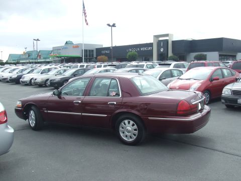 2005 Mercury Grand Marquis photo