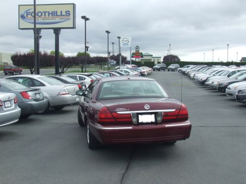 2005 Mercury Grand Marquis photo
