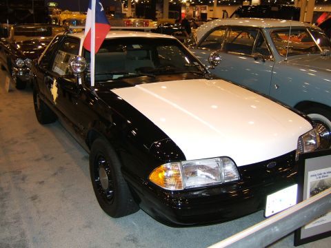 2012 Ford Crown Victoria photo