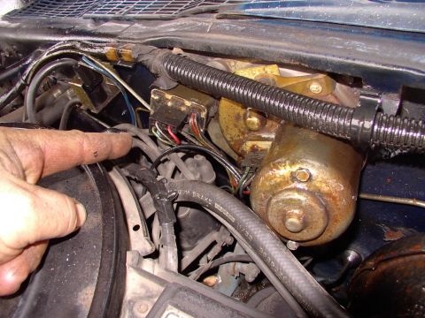 1983 Chrysler Fifth Avenue - Windshield wiper motor and linkage assembly shown in detail.
