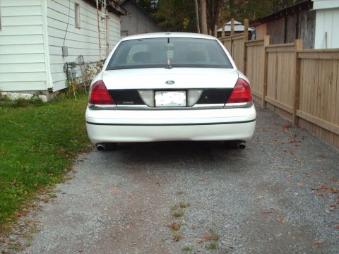1999 Ford Crown Victoria photo