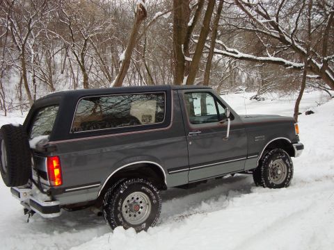 1991 Ford Bronco photo