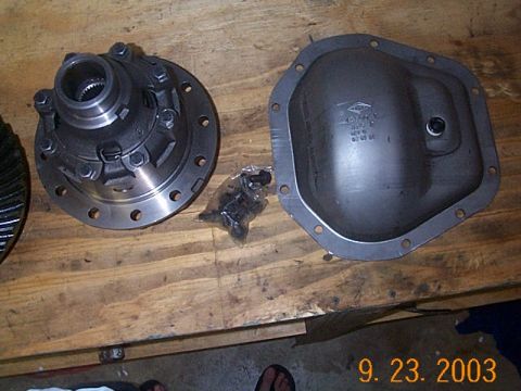 1986 Ford Bronco - Detroit No-Spin for 4.88s and new Spicer cover.