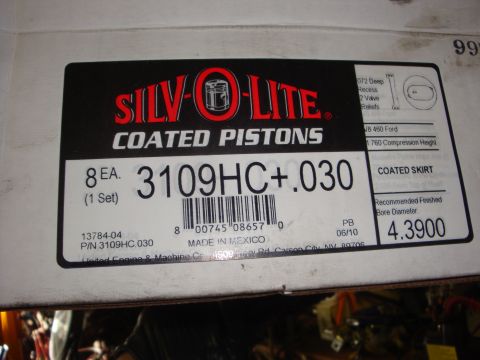1989 Ford Bronco - Box label details Silvo-Lite coated pistons for a V8 460 Ford engine.