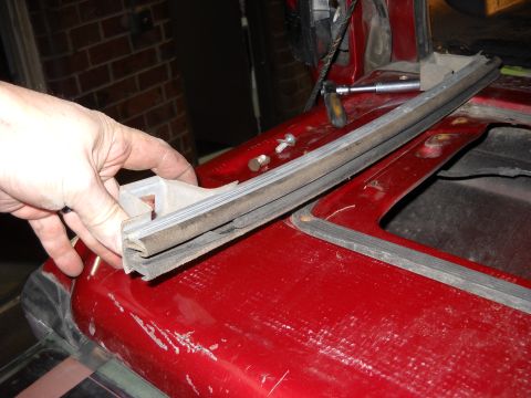 1993 Ford C-150 (Centurion Conversions) - Removing or installing a window seal strip on a vehicle.