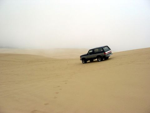 1989 Ford Bronco - i feel like i'm on that planet from star wars