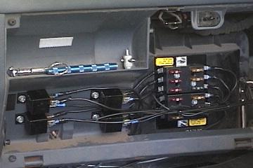 1991 Ford Bronco - Wiring for the switches that is hidden behind the glove box.
