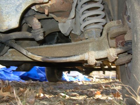 1995 Ford F-150 - The guy who had it before me used his 4WD tractor to drag it around his yard by the tie rod. [url=https://www.supermotors.net/registry/medi…