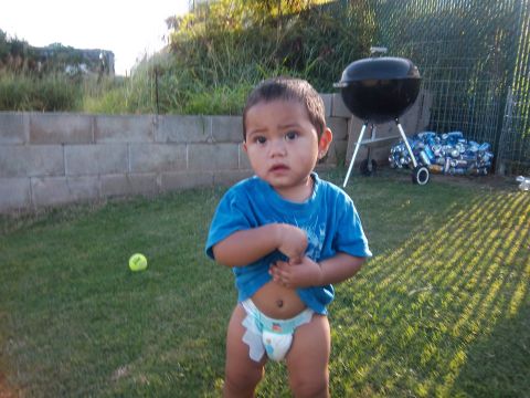 1991 Ford Bronco - Ladies and gentlemen, introducing Mr. Isaac Kaleohano Sedeno trying to show off his six pack abs.