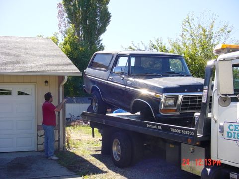 1979 Ford Bronco - Thats a little close