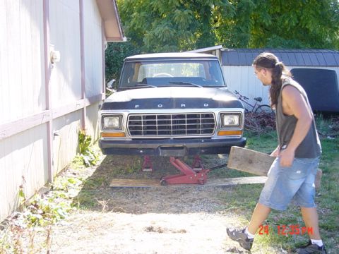 1979 Ford Bronco - Some minor adjustments