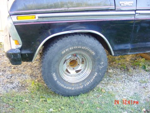 1979 Ford Bronco - 35s fit just fine