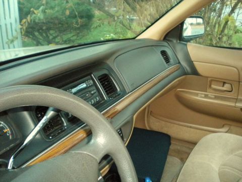1997 Ford Crown Victoria photo