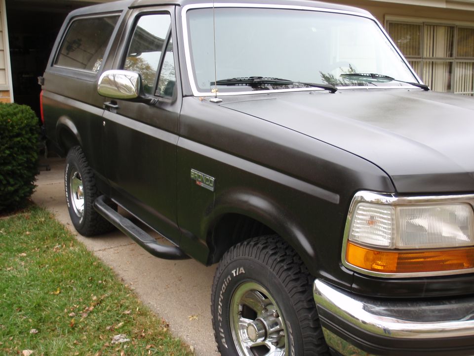 Black 1993 Ford Bronco, 3/4 front view